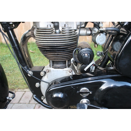 1048 - 1956 Norton ES2, 500 cc. Registration number 489 UYW (non-transferable), Frame number 4M-72273. Engi... 