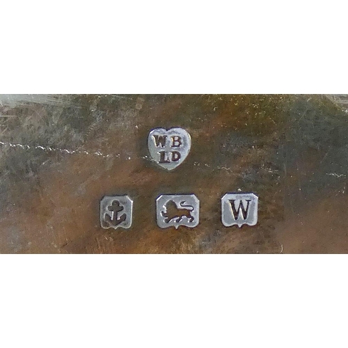 12 - A silver pierced basket, Birmingham 1946, with latticework border, diameter 18cm, 5.5 oz.