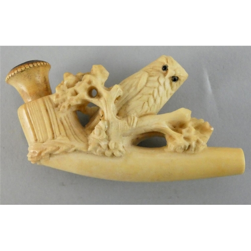 128 - A briar pipe, in the form of a shell, signed Astleys, 109 Jermyn St, London, a novelty pipe in the f... 