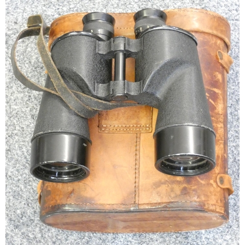 187 - A pair of cased binoculars by Bausch & Lomb, Opt. Co. Rochester N.Y. U.S.A.