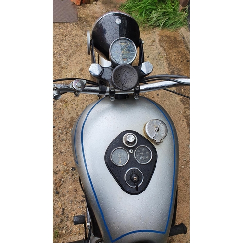 1160 - 1946 Triumph Tiger 100, 500cc. Registration number USL 768 (non transferrable). Frame number TF8731.... 