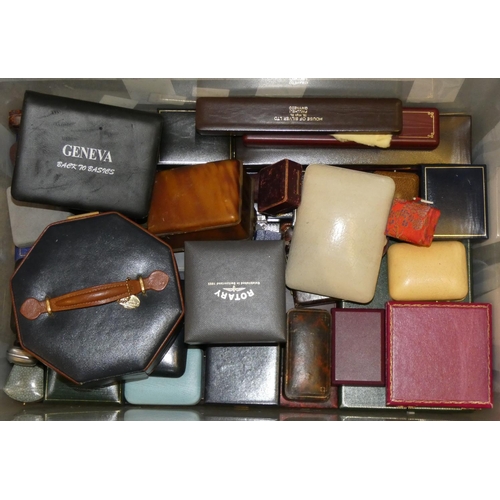 176 - A large quantity of used jewellery and watch boxes, to include Harrods, Omega, Rotary and Samuels (3... 