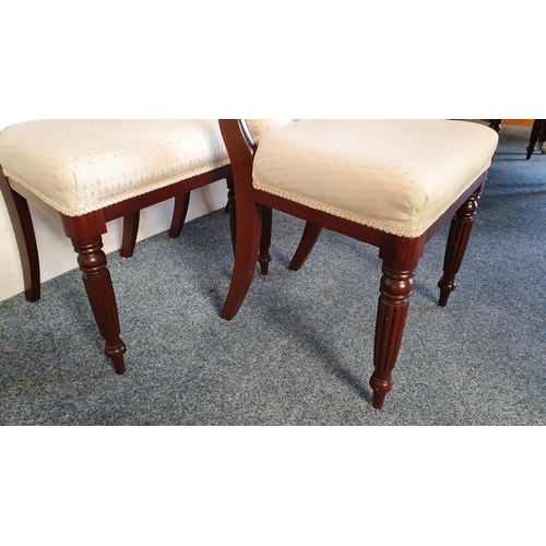 451 - A Victorian style mahogany extending dining table with eight chairs, by John Mason of Lockington, c.... 