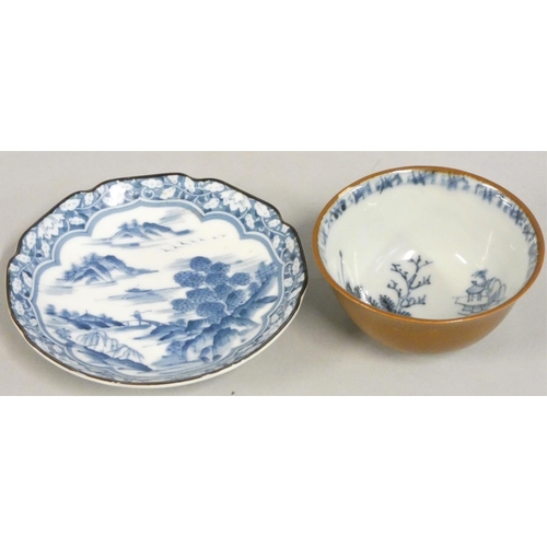 376 - A Chinese 'Nanking Cargo' blue and white porcelain bowl, c.1750, decorated with a pagoda in a rural ... 