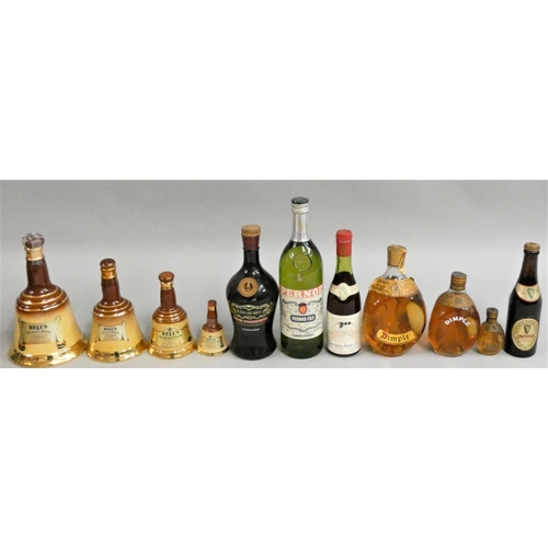 262 - Haig Dimple, 1 and 1/2 bottles, plus a miniature, Pernod 1 lt, 1959 Guinness, Kirsberry, City of Yor... 