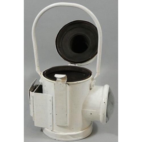 250 - A BR (E) white painted locomotive head lamp, with burner, 36 cm.