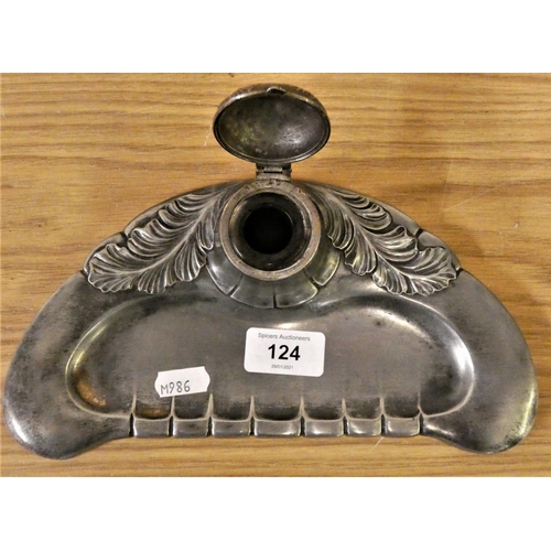 124 - A Continental Art Nouveau pewter desk stand.