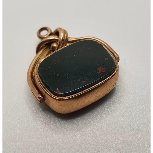 190 - A 9ct rose gold swivel seal, Birmingham 1902, set with bloodstone and cornelian, 16 mm.