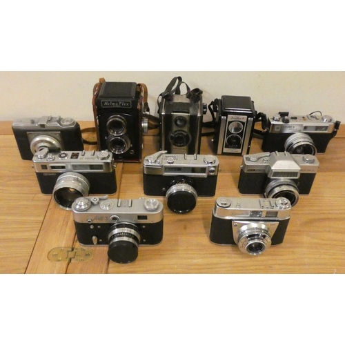 69 - A quantity of SLR camera's, to include Yashica Electro 35, Minster D, MG-1, Halma Flex and Kodak Dua... 