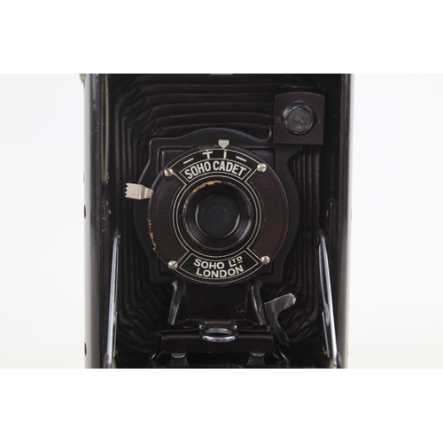 396 - Soho Cadet VINTAGE CAMERA Circa 1930s  This camera is WORKING and in a vintage condition Bakelite is... 