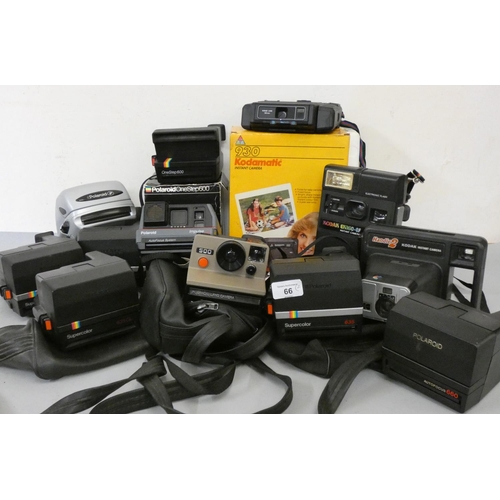 66 - A collection of cameras and camera bodies, including Minolta SRT 101, XG2, Sr1, X300, Hi Matic7, Zor... 