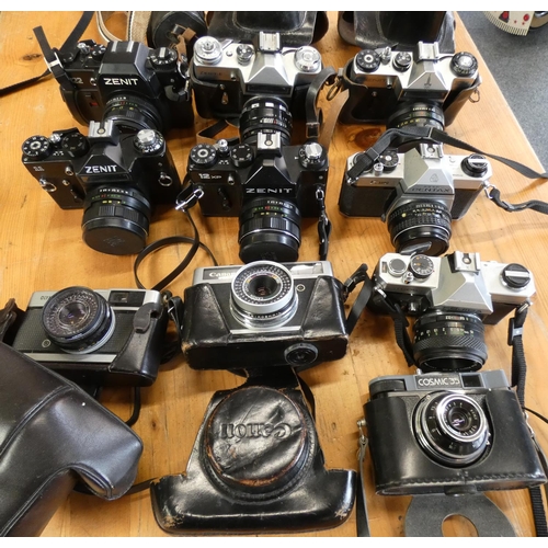 66A - A collection of cameras, to include Zenith 122, E, Em, 12 XP, Pentax K1000, Canon Canonet Junior.