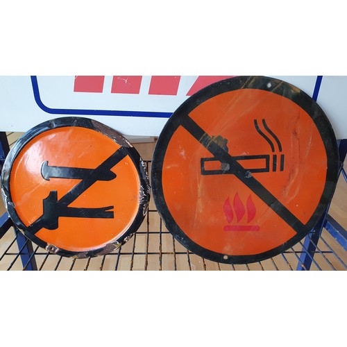 108 - Two enamel warning signs, 32 and 24 cm (2).