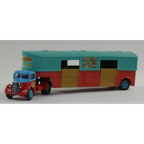 104 - Four boxed Corgi classics- Chipperfields Circus to include- Scammell highwayman trailer & caravan (9... 