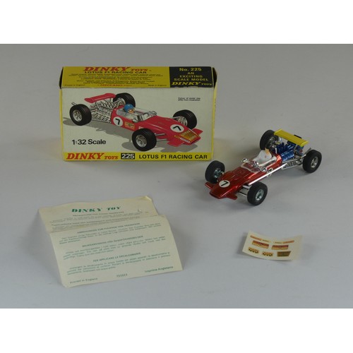 121 - Dinky 225 Lotus Racing Car, with paperwork (boxed)