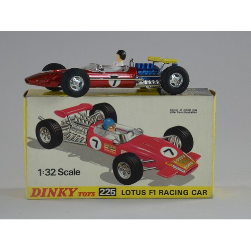 121 - Dinky 225 Lotus Racing Car, with paperwork (boxed)