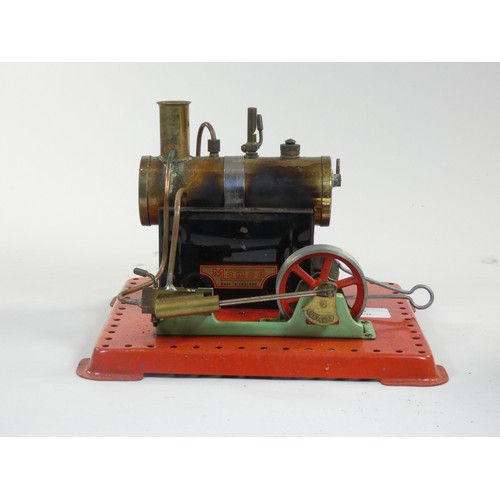 209 - A Mamod S.E.2. Stationary live steam engine (boxed)