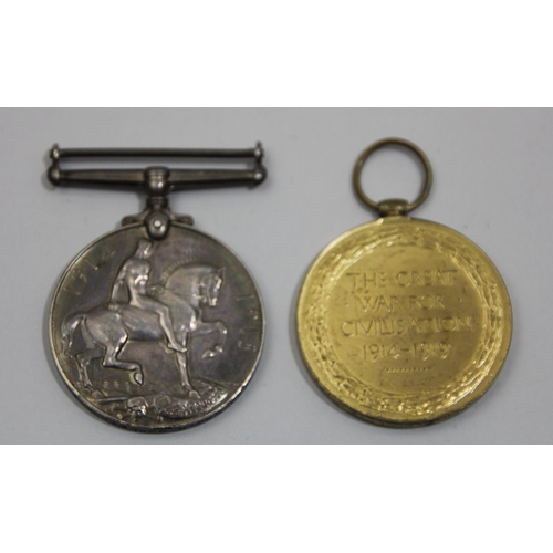 106 - A WWI pair, awarded to Gunner H. Comley, War 1914-18 and Victory.