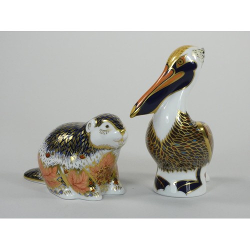 139 - A Royal Crown Derby limited edition Riverbank Beaver, 1928/5000, gold seal, signed, length 12 cm, to... 