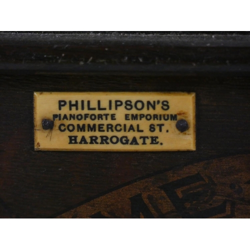 432 - An Edison phonograph c1905 serial number H107518, no trumpet, not working, together with 3 records 4... 