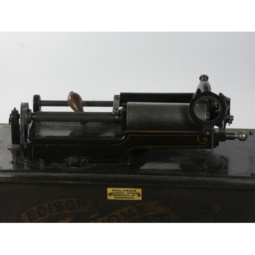 432 - An Edison phonograph c1905 serial number H107518, no trumpet, not working, together with 3 records 4... 