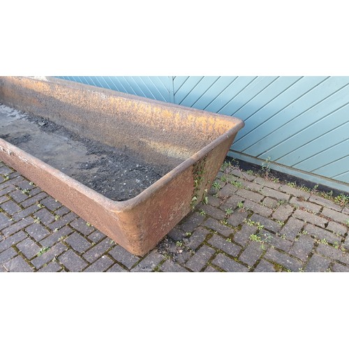 244 - A Victorian impressive cast iron bath/tough, 370 x 97 x 50 cm. 60cm bottom 
PLEASE NOTE THIS IS VERY... 