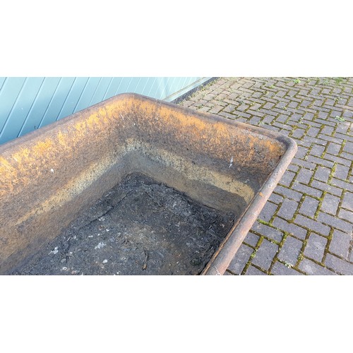 244 - A Victorian impressive cast iron bath/tough, 370 x 97 x 50 cm. 60cm bottom 
PLEASE NOTE THIS IS VERY... 