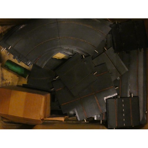 87 - A boxed 'Super Mini Cine' & slides together with Minic racing track with cars, board games and books... 