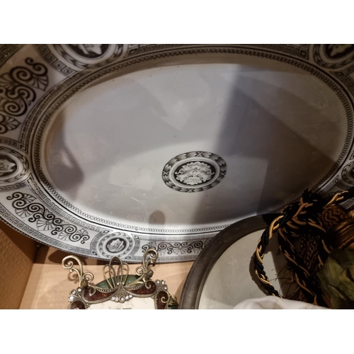 79 - A quantity of molded glassware together with a selection of dinnerware (5)