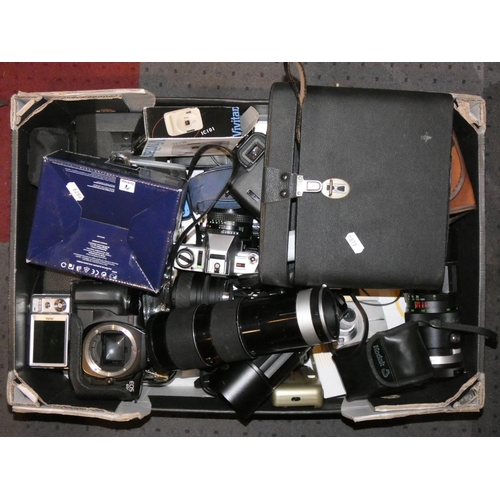 97 - A collection of 35mm film cameras and lenses to include- Minolta X-300, Sigma 28-70mm lens, Pentax b... 