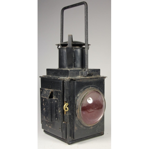 180 - A black B.R (M) side lamp, complete with burner