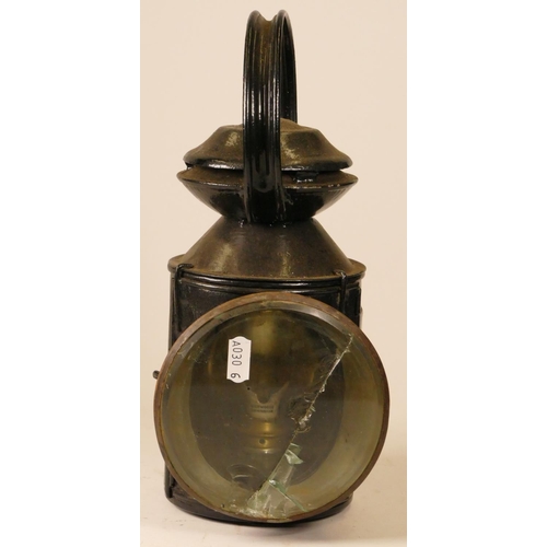 226 - A B.R.(E) 3 aspect hand lamp with glasses and burner