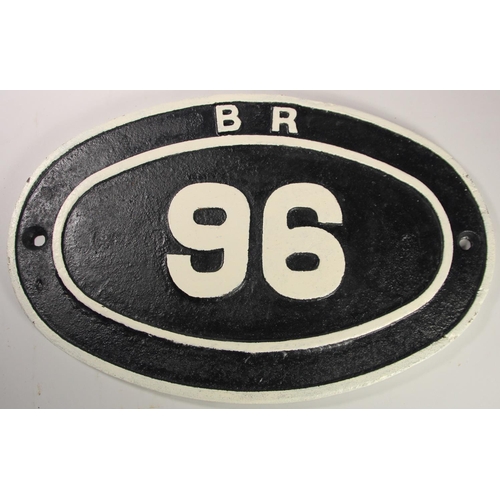 240 - A cast-iron oval bridgeplate B.R.96