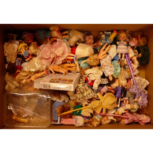 23 - A large collection of knitted teddies and dolls, together with Home Pride figures and two musical ge... 