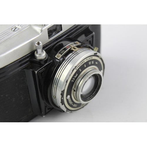 95 - Bilora Boy (c. 1949-1950) Bilora Bella (c. 1953-1966) Both cameras are WORKING and in vintage condit... 