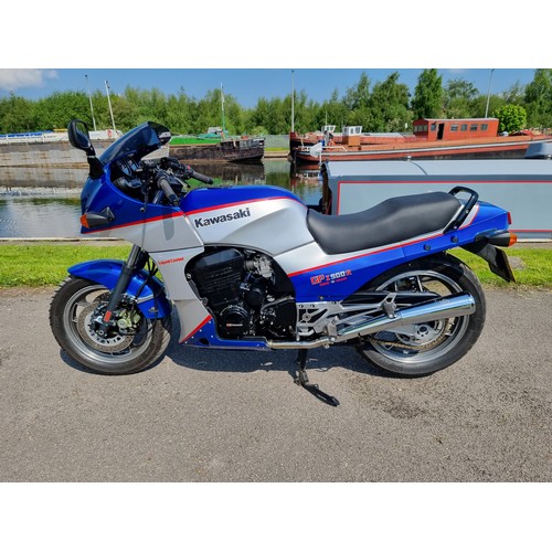 647 - 1985 Kawasaki GP Z900R, 908cc. Registration number B363 RRT (non transferrable). Frame number ZX900A... 