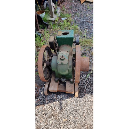 125 - A Bradford Gas Engine stationary engine, number 6063, mounted on wheels