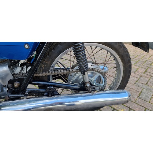 599 - 1976 Suzuki 250 GT, 247cc. Registration number PNR 710R. Frame number 98415. Engine number GT250 987... 