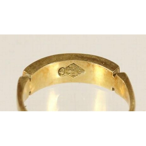 97 - A Victorian 18ct gold half pearl ring, stamped W.P., 18ct, with lozenge registration mark for 27th A... 