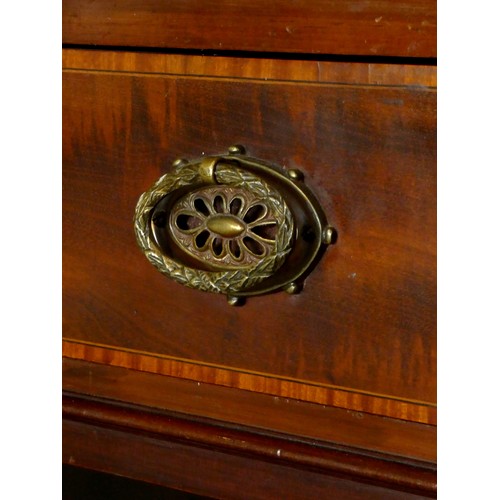 238 - An Edwardian mahogany pedestal desk, two frieze drawers over three drawer pedestals, boxwood and ebo... 