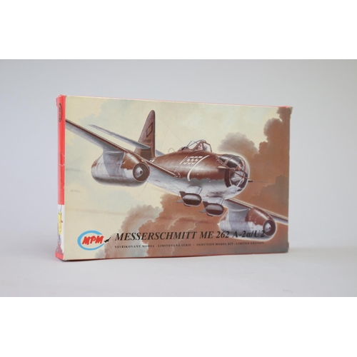 106 - Eight MPM aircraft 1/72 model kits, to include : 

Messerschmitt ME 262 A-a/U2
Focke-Wulf Fw 190 V1
... 