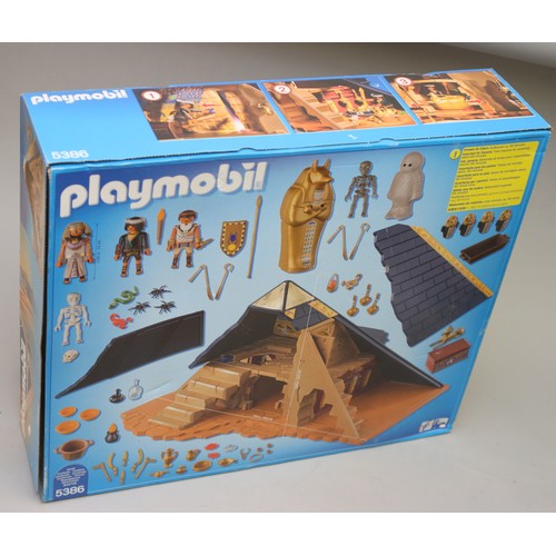 71 - A Playmobil Egyptian themed play set from the History series