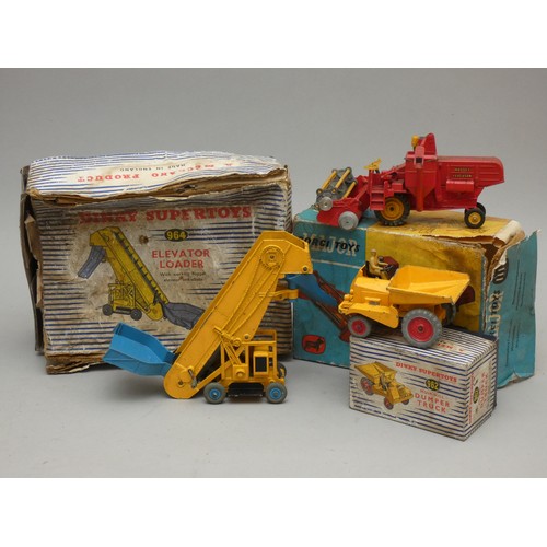 220 - A Corgi 'Major' die-cast Massey - Ferguson 