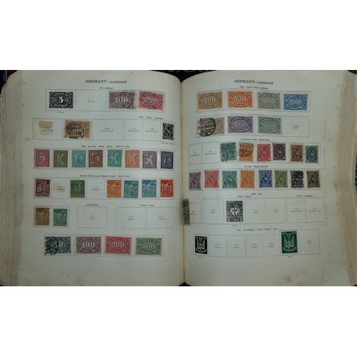 306 - A large collection of stamps, to include albums and stockbooks, and hundreds of loose (7)