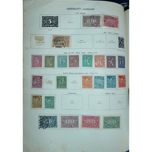 306 - A large collection of stamps, to include albums and stockbooks, and hundreds of loose (7)