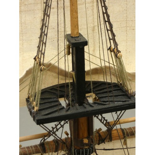 361 - HM Bark Endeavour cross section 1:93 scale, ayous wood with sails and rigging, display case, 79 x 42... 