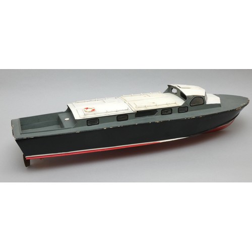 371 - A Vosper Perkasa P150 static model, 93cm, and two other static model boats, 90cm and 61cm (3).