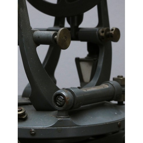 391 - An engineers/surveyors transit theodolite, painted grey, 30 x 20cm.