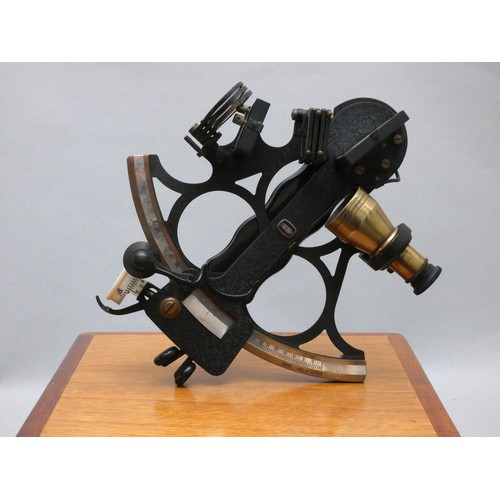 415 - A Kelvin & Hughes Ltd., sextant, no 61726, 6