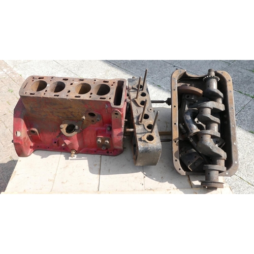 142 - A Singer 9 c.1951 engine, dismantled, to include, block, head, crankshaft and sump